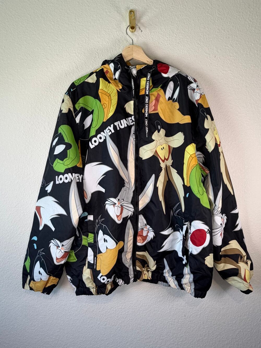 Members Only x Looney Tunes Mash Up Windbreaker Jacket Black Mens XL